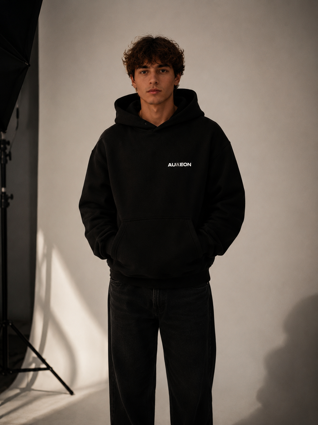 AUREON Hoodie BLACK – Premium Comfort aus 100% Baumwolle