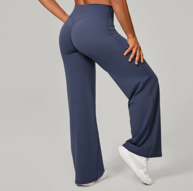 Butt-Lifting Cut Flare Schlaghose in elegantem Schwarz
