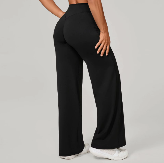 Butt-Lifting Cut Flare Schlaghose in elegantem Schwarz